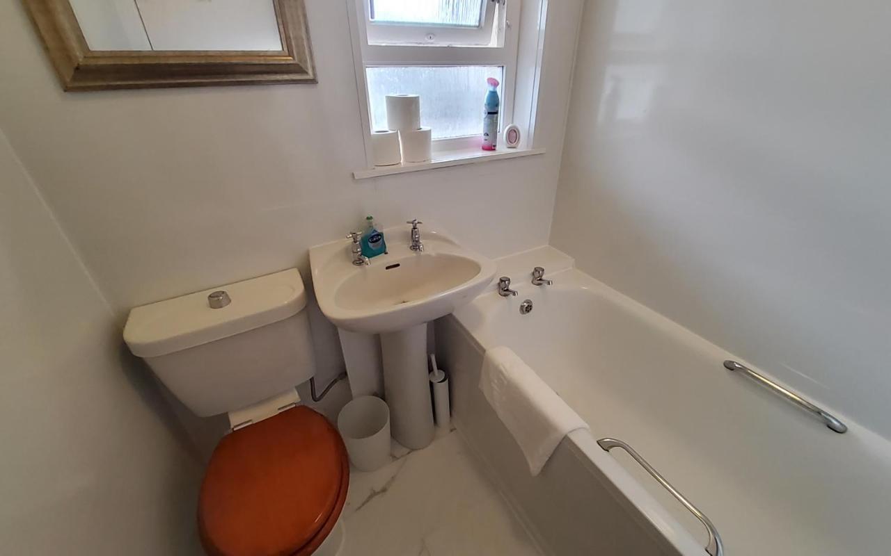 Apartment Sensational Stay: 4-bedroom Serviced On Bedford Avenue