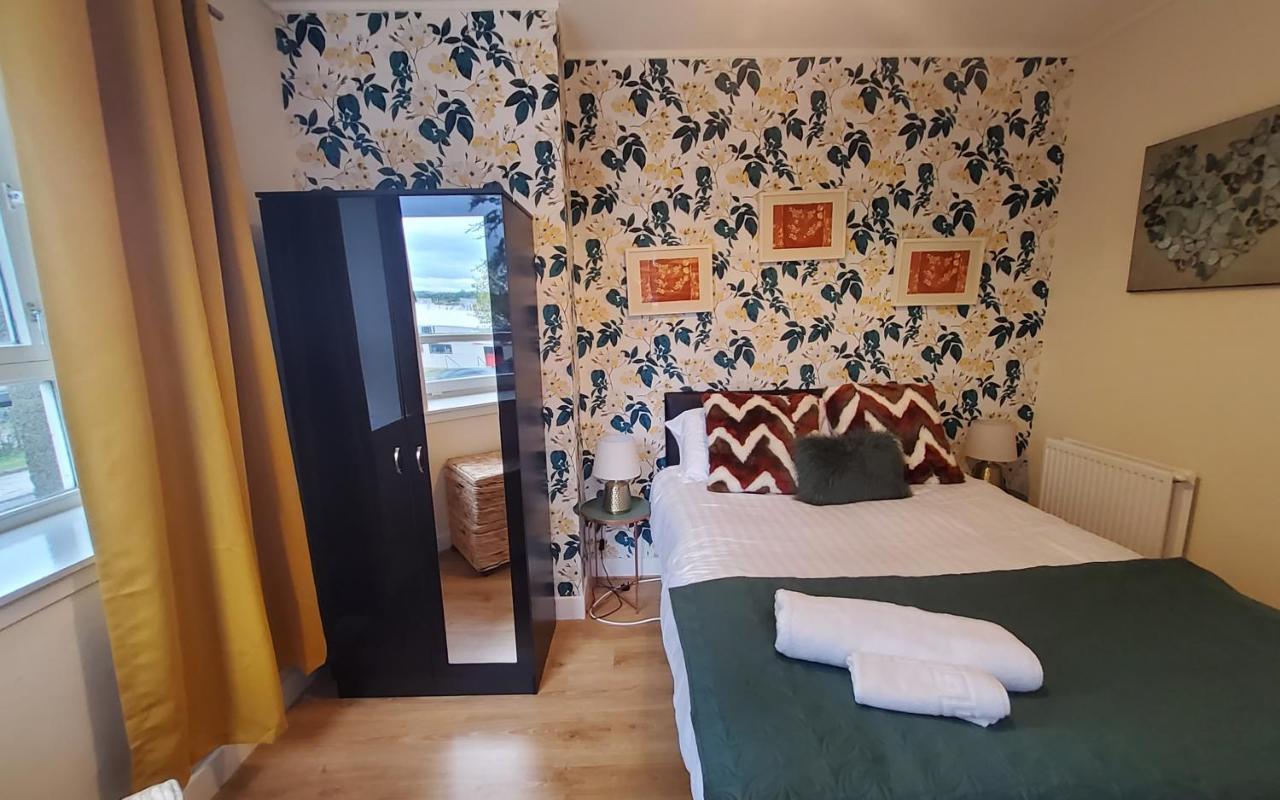 Sensational Stay: 4-bedroom Serviced On Bedford Avenue *