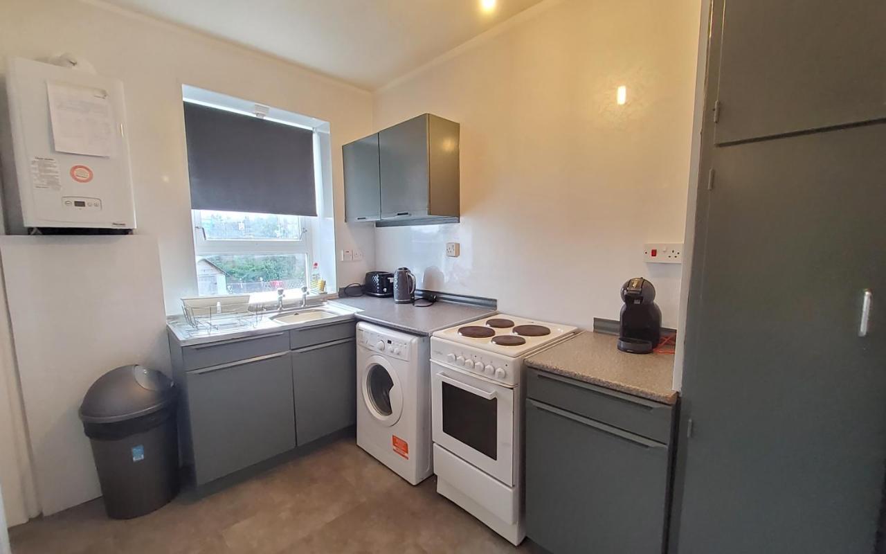 Sensational Stay: 4-bedroom Serviced On Bedford Avenue Aberdeen