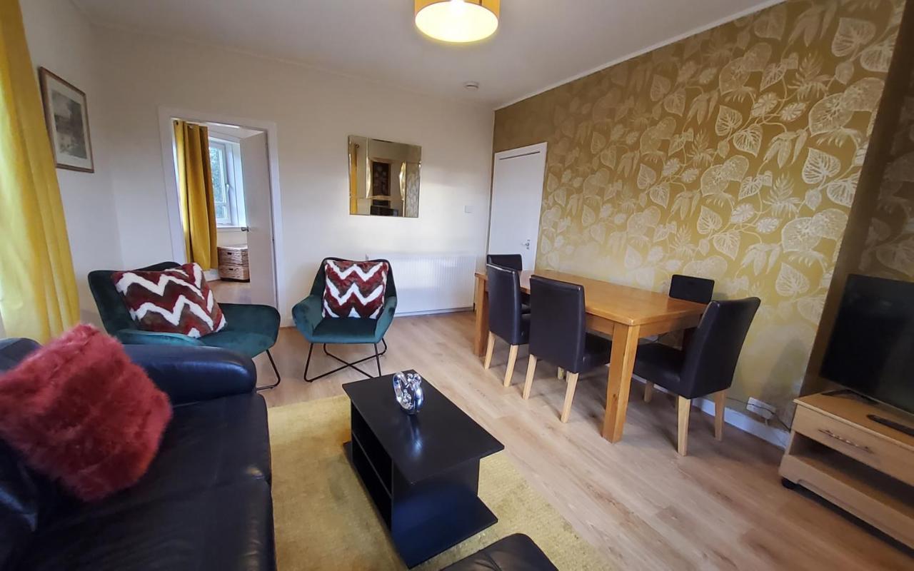 Sensational Stay: 4-bedroom Serviced On Bedford Avenue * Aberdeen